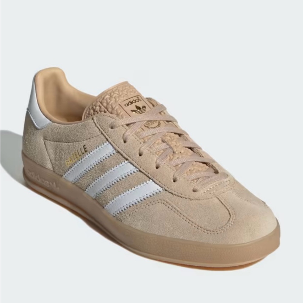 Adidas Gazelle Magic Beige/Cloud White/Gum. New no box. Size 8 women. Runs big